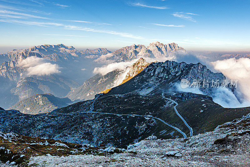 从芒加特山Montaž和Viš， Primorska，朱利安阿尔卑斯山，斯洛文尼亚，欧洲